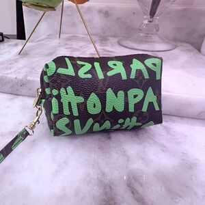 Trendy Green / LVMonogram Wristlet / Coin purse